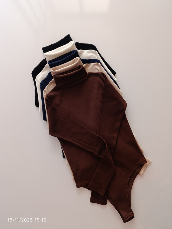 بادی یقه اسکی